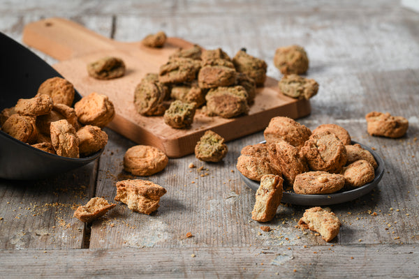 Biscuits Olives noires, tomates séchées, ail des ours & mélanges de graines