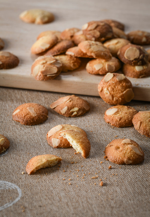 Tuile craquante aux amandes